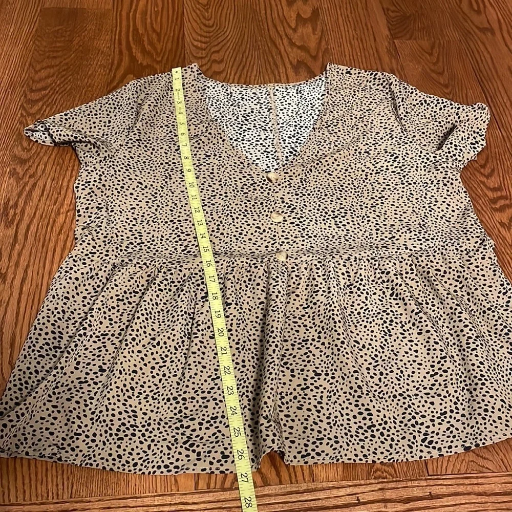 SHEIN women’s plus leopard animal print top blouse V neck S/S peplum 1XL